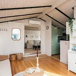 6 Person In Feriehus Rønde