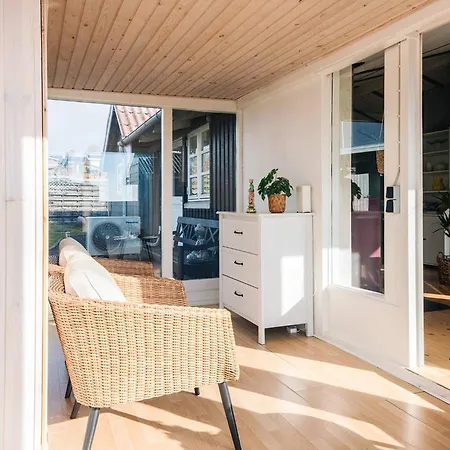 6 Person In Feriehus Rønde